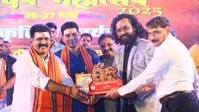 राज्योत्सव में आज गूंजेगी छत्तीसगढ़ी सुरों की मधुर धुन; उपमुख्यमंत्री विजय शर्मा के आमंत्रण पर प्रसिद्ध गायक अनुराग शर्मा देंगे प्रस्तुति